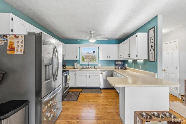 1804 E Springfield Drive, Warsaw, IN 46580