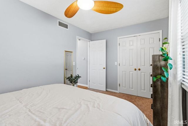 1804 E Springfield Drive, Warsaw, IN 46580