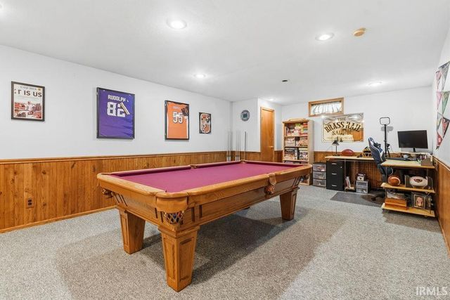 1804 E Springfield Drive, Warsaw, IN 46580