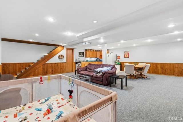 1804 E Springfield Drive, Warsaw, IN 46580