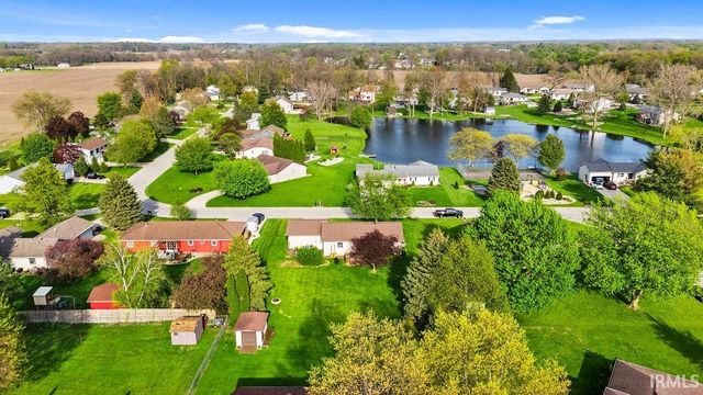 1804 E Springfield Drive, Warsaw, IN 46580