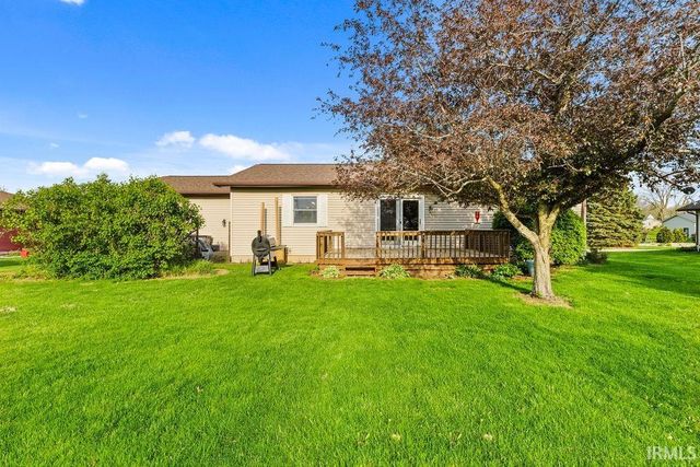 1804 E Springfield Drive, Warsaw, IN 46580