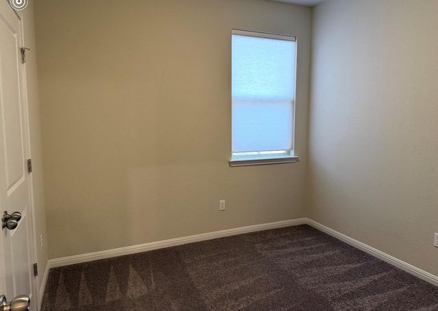 228 Castlefields ST, Hutto, TX 78634