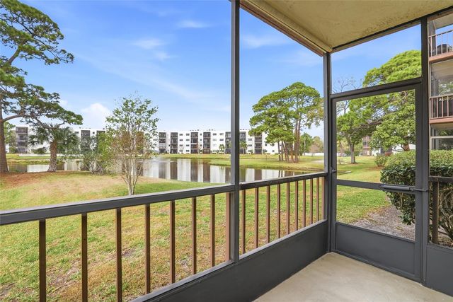 6188 80TH STREET N 101, St Petersburg, FL 33709