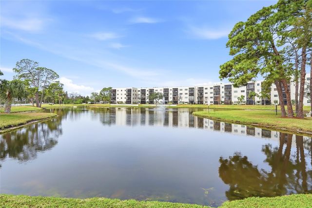 6188 80TH STREET N 101, St Petersburg, FL 33709