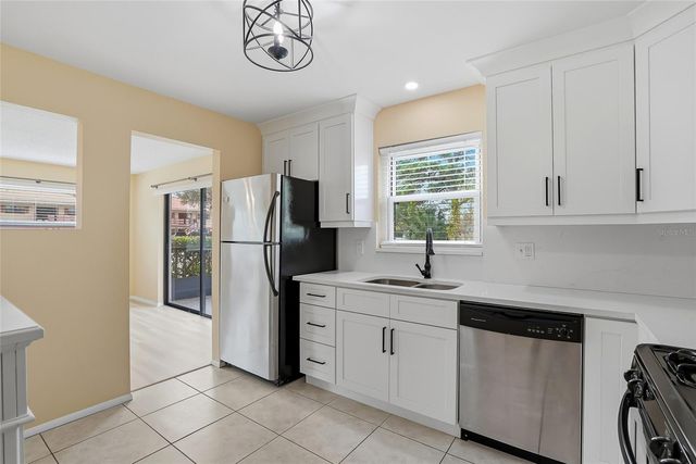 6188 80TH STREET N 101, St Petersburg, FL 33709