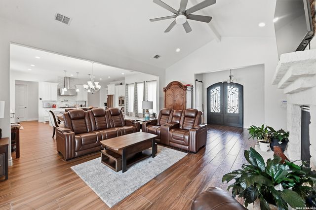 103 William Tobin, Blanco, TX 78606
