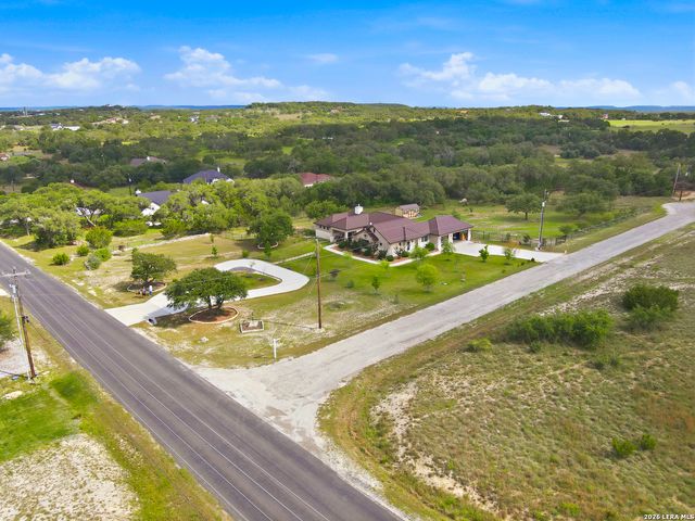 103 William Tobin, Blanco, TX 78606