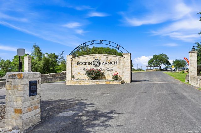 103 William Tobin, Blanco, TX 78606