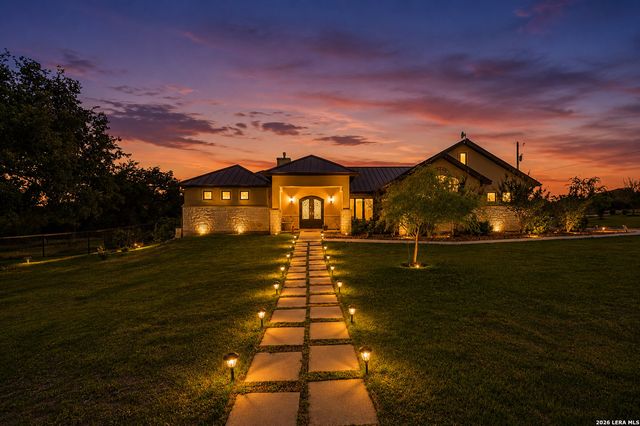 103 William Tobin, Blanco, TX 78606