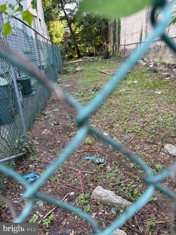 2220 W TIOGA ST, PHILADELPHIA, PA 19140 — photo 2
