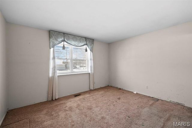 946 Tree Trails Lane, Fenton, MO 63026