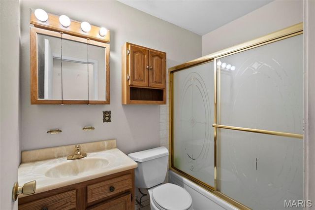 946 Tree Trails Lane, Fenton, MO 63026