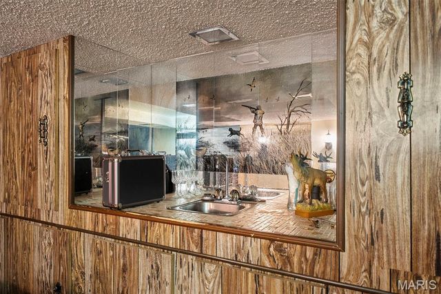 946 Tree Trails Lane, Fenton, MO 63026