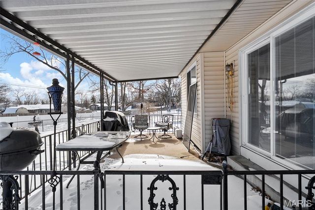 946 Tree Trails Lane, Fenton, MO 63026