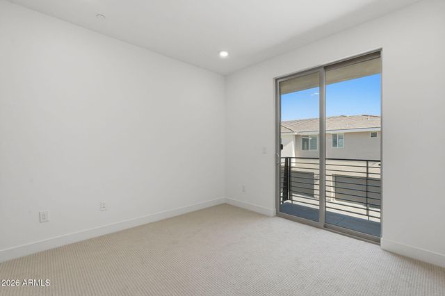 2121 W Sonoran Desert Drive 125, Phoenix, AZ 85085