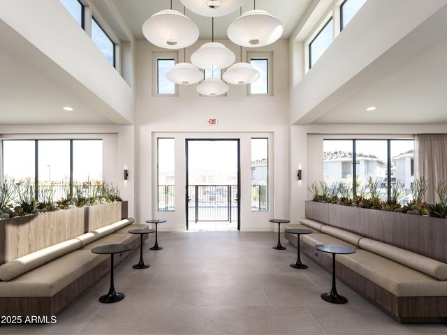 2121 W Sonoran Desert Drive 125, Phoenix, AZ 85085