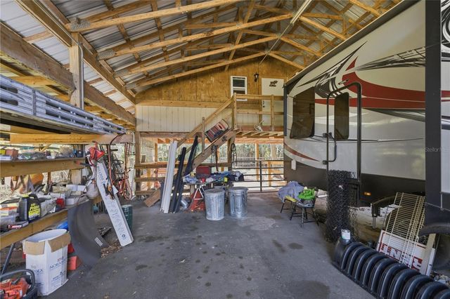 19040 NW 88TH AVENUE ROAD, Reddick, FL 32686