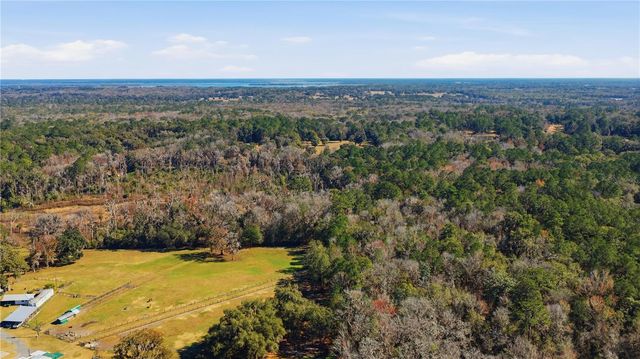 19040 NW 88TH AVENUE ROAD, Reddick, FL 32686