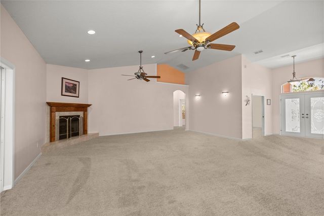 19040 NW 88TH AVENUE ROAD, Reddick, FL 32686