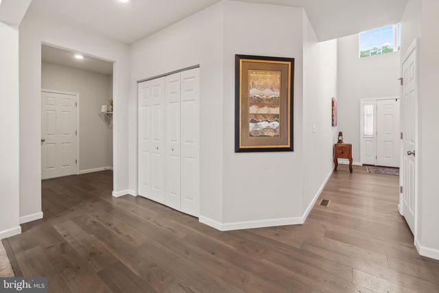 2216 SUNNYVALE DR, Pennsburg, PA 18073