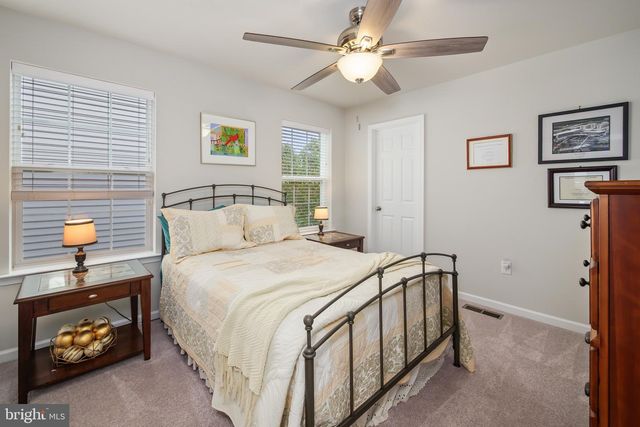 2216 SUNNYVALE DR, Pennsburg, PA 18073