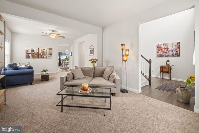2216 SUNNYVALE DR, Pennsburg, PA 18073