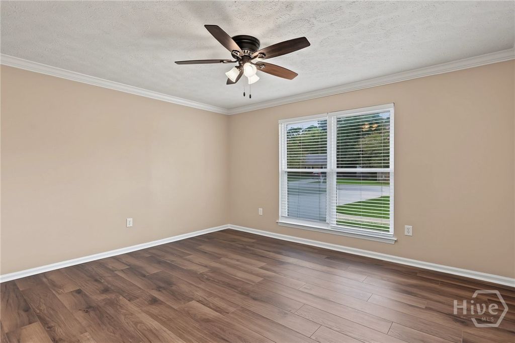 Image 13 of property listing at 210 Treasure Loop, Savannah, GA 31410
