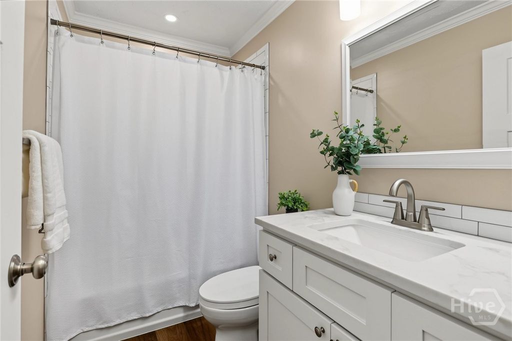 Image 21 of property listing at 210 Treasure Loop, Savannah, GA 31410