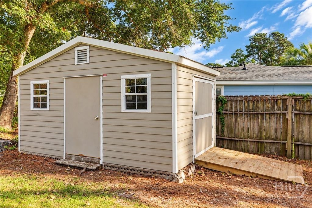Image 27 of property listing at 210 Treasure Loop, Savannah, GA 31410