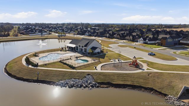 5314 E 126th Street S, Bixby, OK 74008