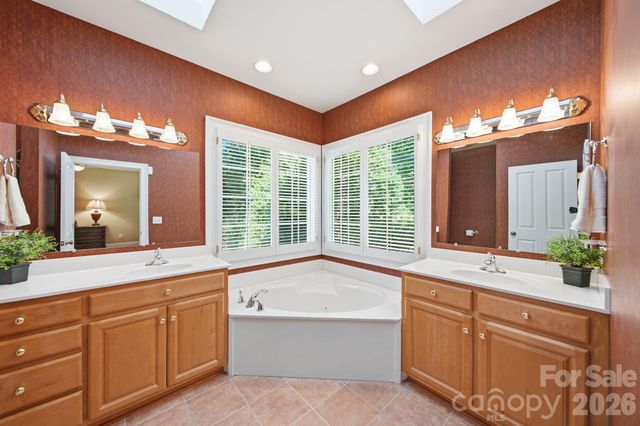 417 Crooked Oak Drive, Oakboro, NC 28129