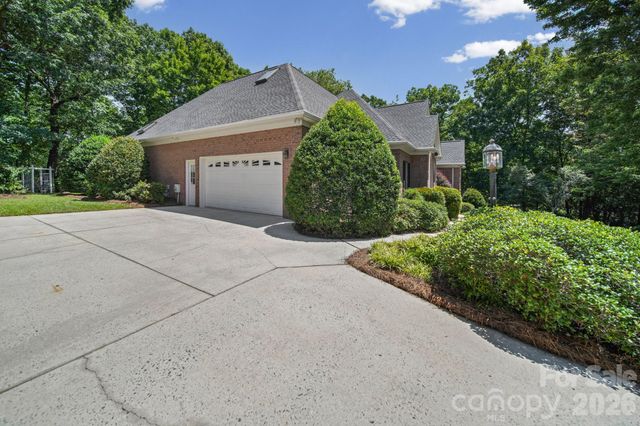 417 Crooked Oak Drive, Oakboro, NC 28129