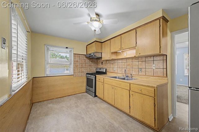 2216 Banner Street, Dearborn, MI 48124