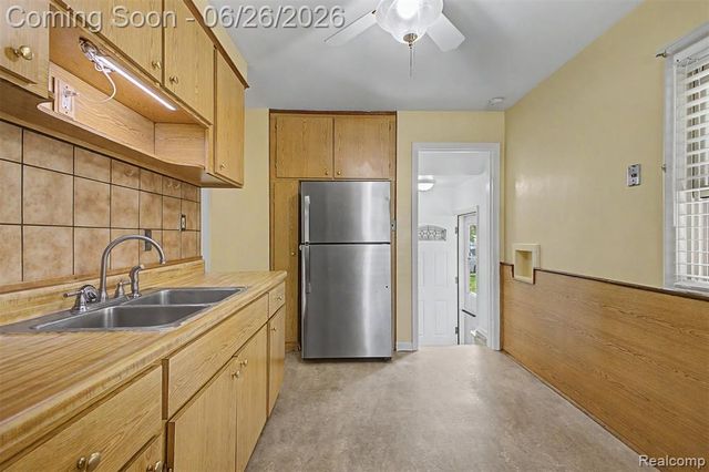 2216 Banner Street, Dearborn, MI 48124
