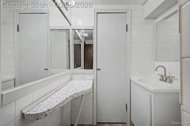 2216 Banner Street, Dearborn, MI 48124
