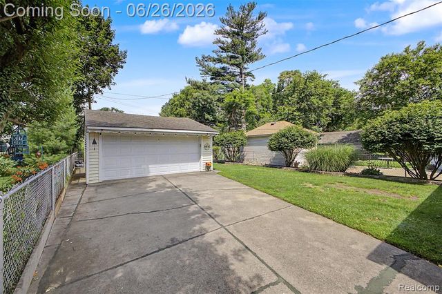 2216 Banner Street, Dearborn, MI 48124
