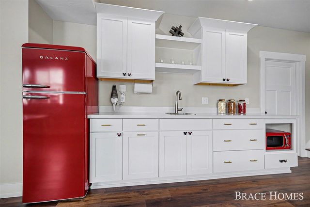 8235 Country Rail Drive, Byron Center, MI 49315