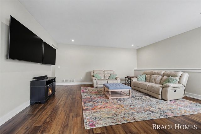 8235 Country Rail Drive, Byron Center, MI 49315