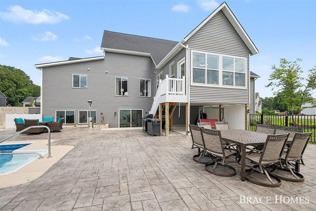 8235 Country Rail Drive, Byron Center, MI 49315