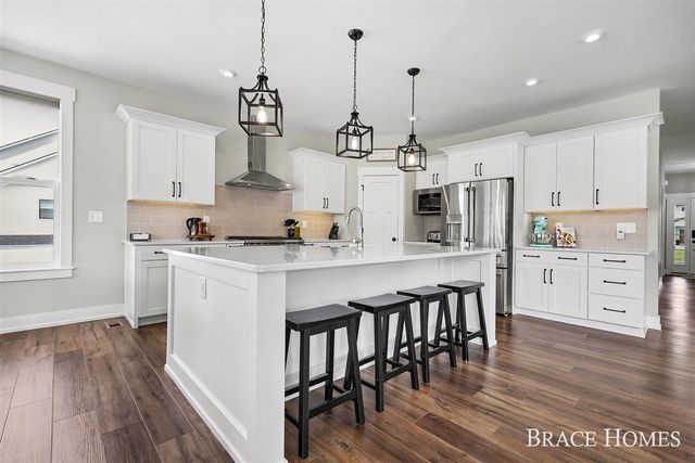 8235 Country Rail Drive, Byron Center, MI 49315