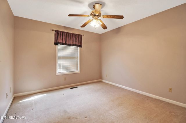 112 Lakewood Drive, Crossville, TN 38558