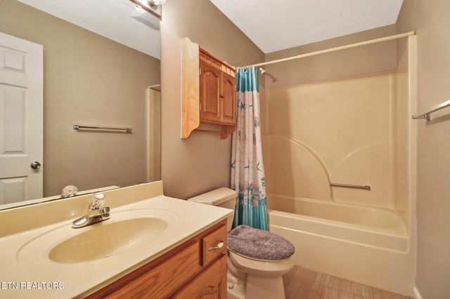 112 Lakewood Drive, Crossville, TN 38558