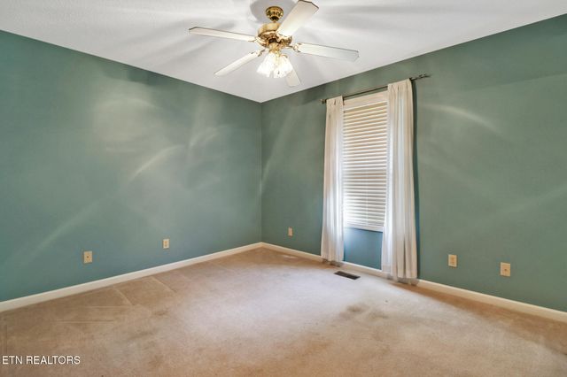 112 Lakewood Drive, Crossville, TN 38558