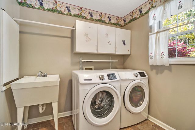 112 Lakewood Drive, Crossville, TN 38558