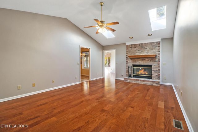 112 Lakewood Drive, Crossville, TN 38558