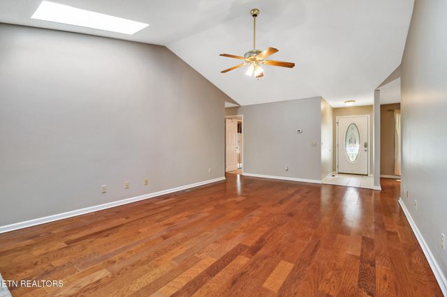 112 Lakewood Drive, Crossville, TN 38558