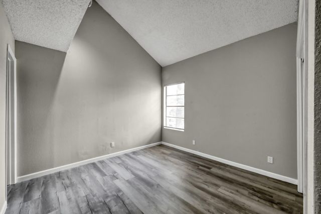 12900 Walden Road 604F, Montgomery, TX 77356