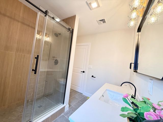 60 Montclair Ave, Quincy, MA 02171