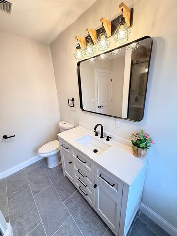 60 Montclair Ave, Quincy, MA 02171
